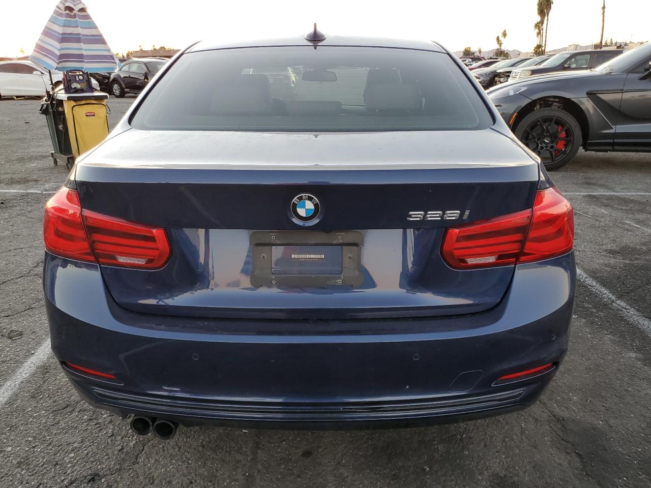 VIN WBA8E9G54GNT86944 2016 BMW 3 SERIES no.6