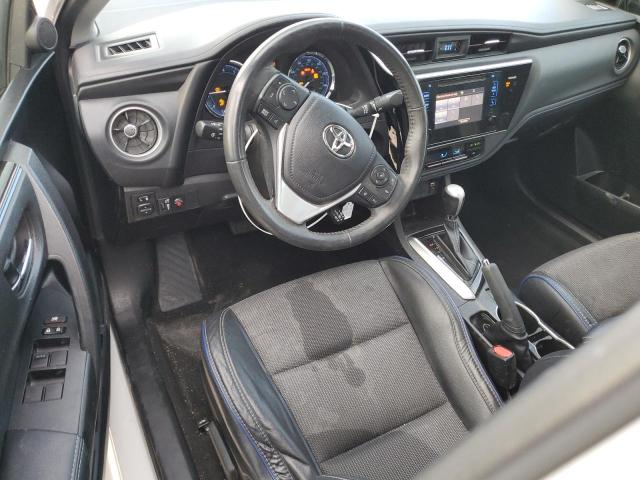 Седани TOYOTA COROLLA 2017 Білий