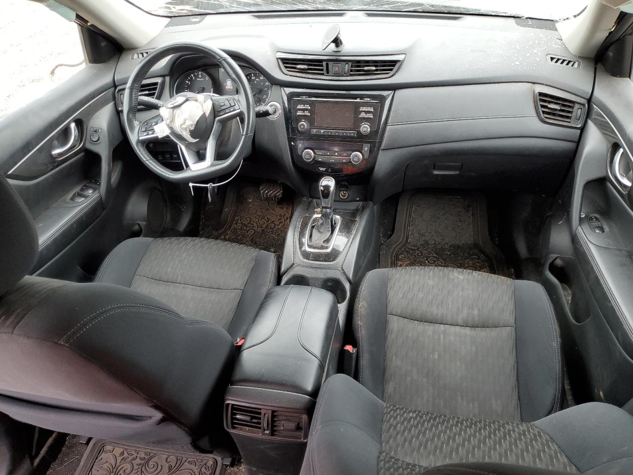 2017 Nissan Rogue - Image 8