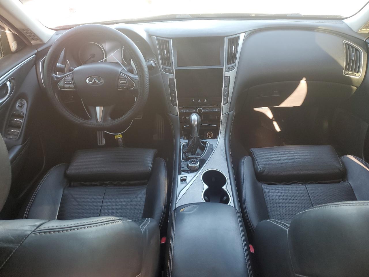 2015 Infiniti Q50 - Image 8