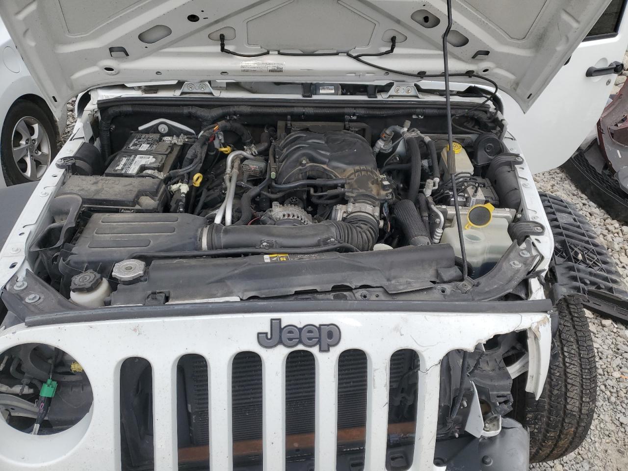 2017 Jeep Wrangler - Image 13