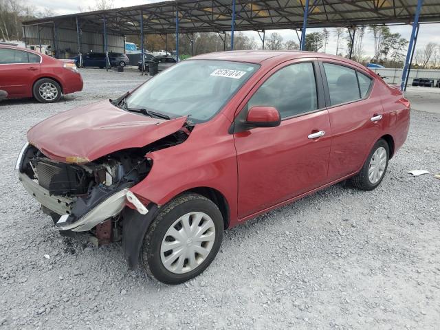  NISSAN VERSA 2013 Червоний