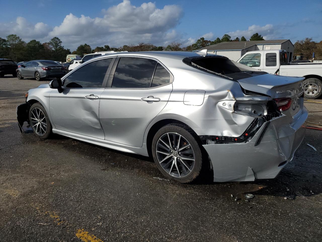 2021 Toyota Camry - Image 2