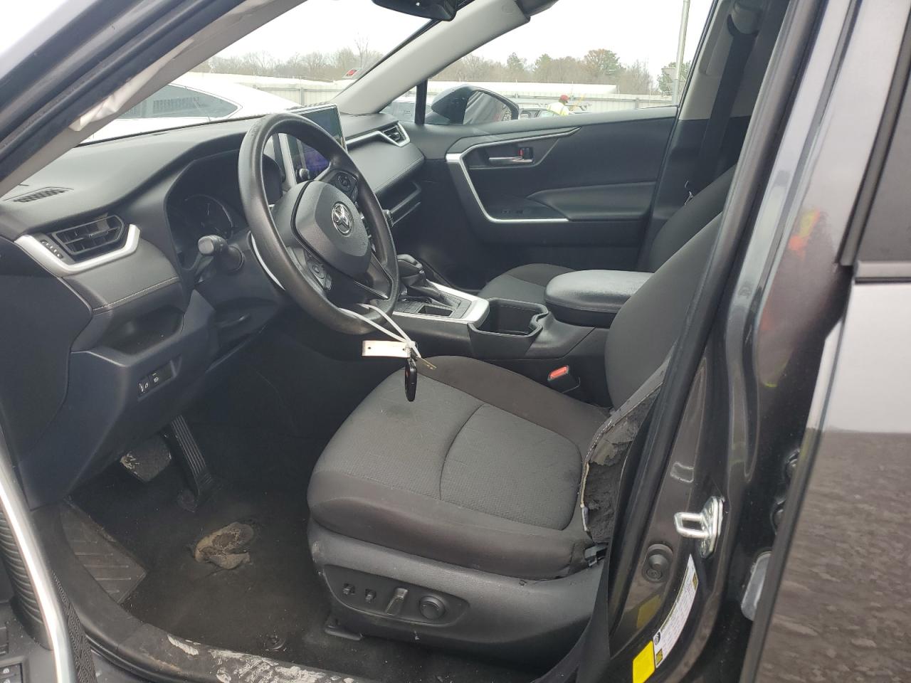 2023 Toyota RAV 4 - Image 7