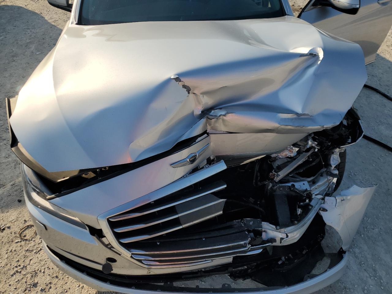 2017 Genesis G80 - Image 11