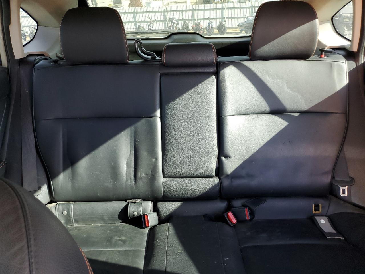 2016 Subaru XV - Image 10