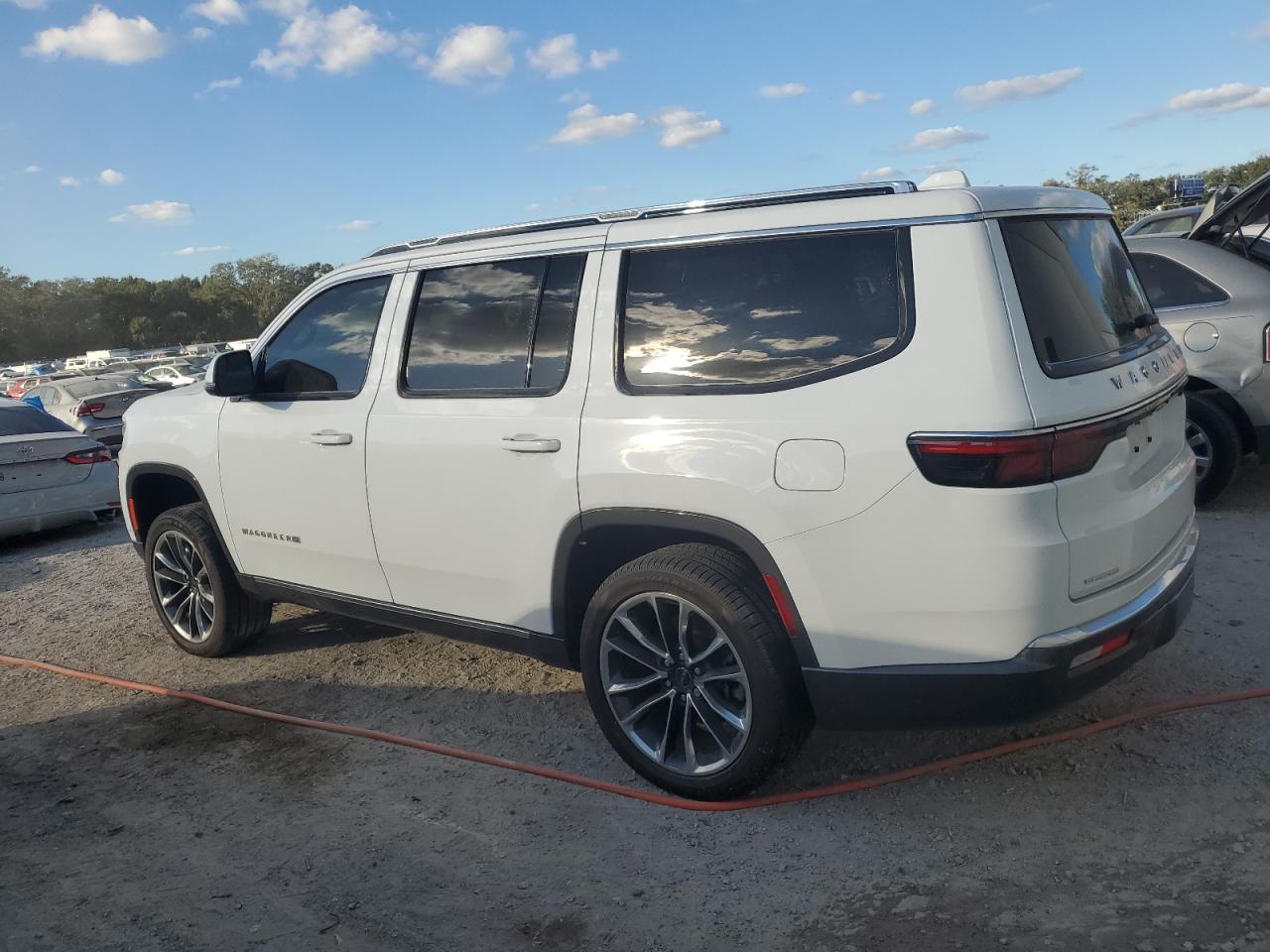 2022 Jeep Grand Wagoneer - Image 2