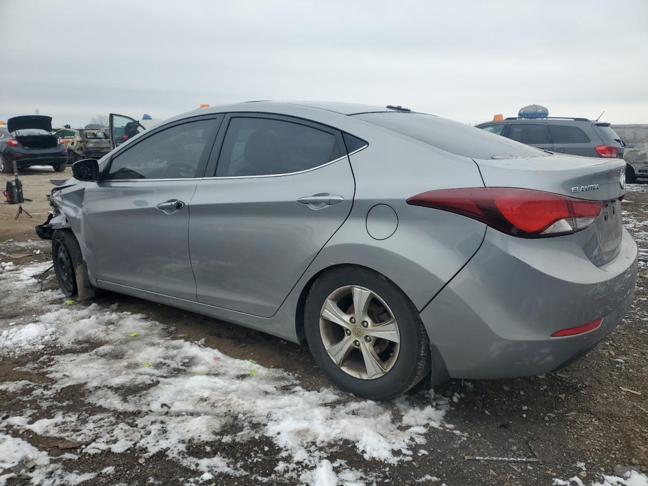 2016 Hyundai Elantra - Image 2