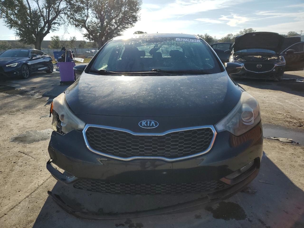 VIN KNAFX5A83G5605227 2016 KIA FORTE no.5