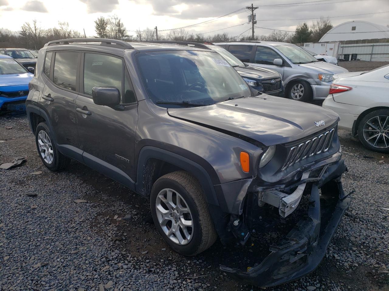 VIN ZACCJBBB1JPH17166 2018 JEEP RENEGADE no.4