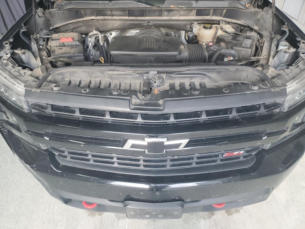 2019 Chevrolet Silverado - Image 11