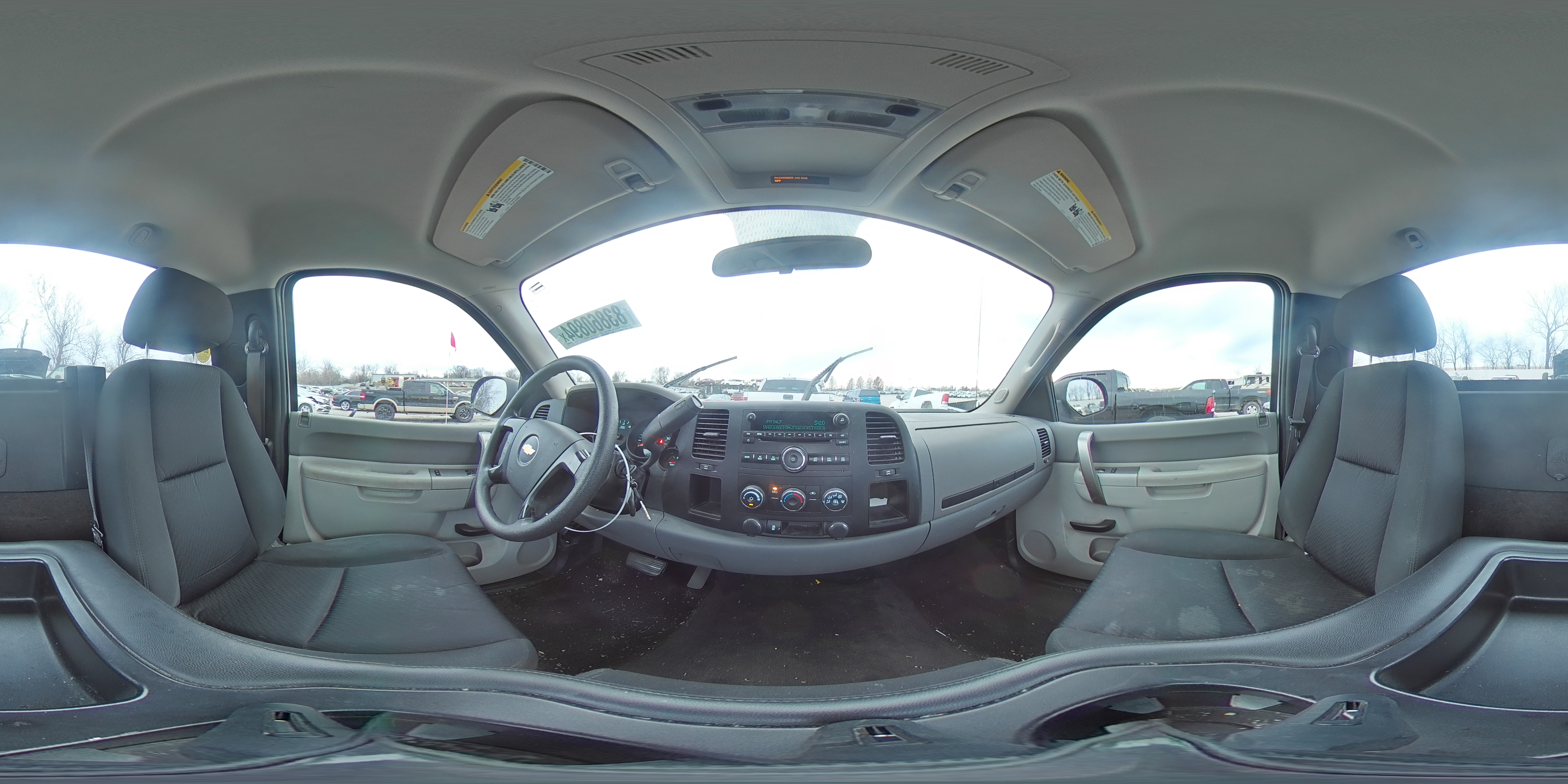2013 Chevrolet Silverado - Image 13