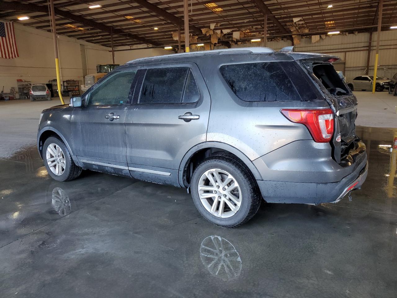 2017 Ford Explorer - Image 2