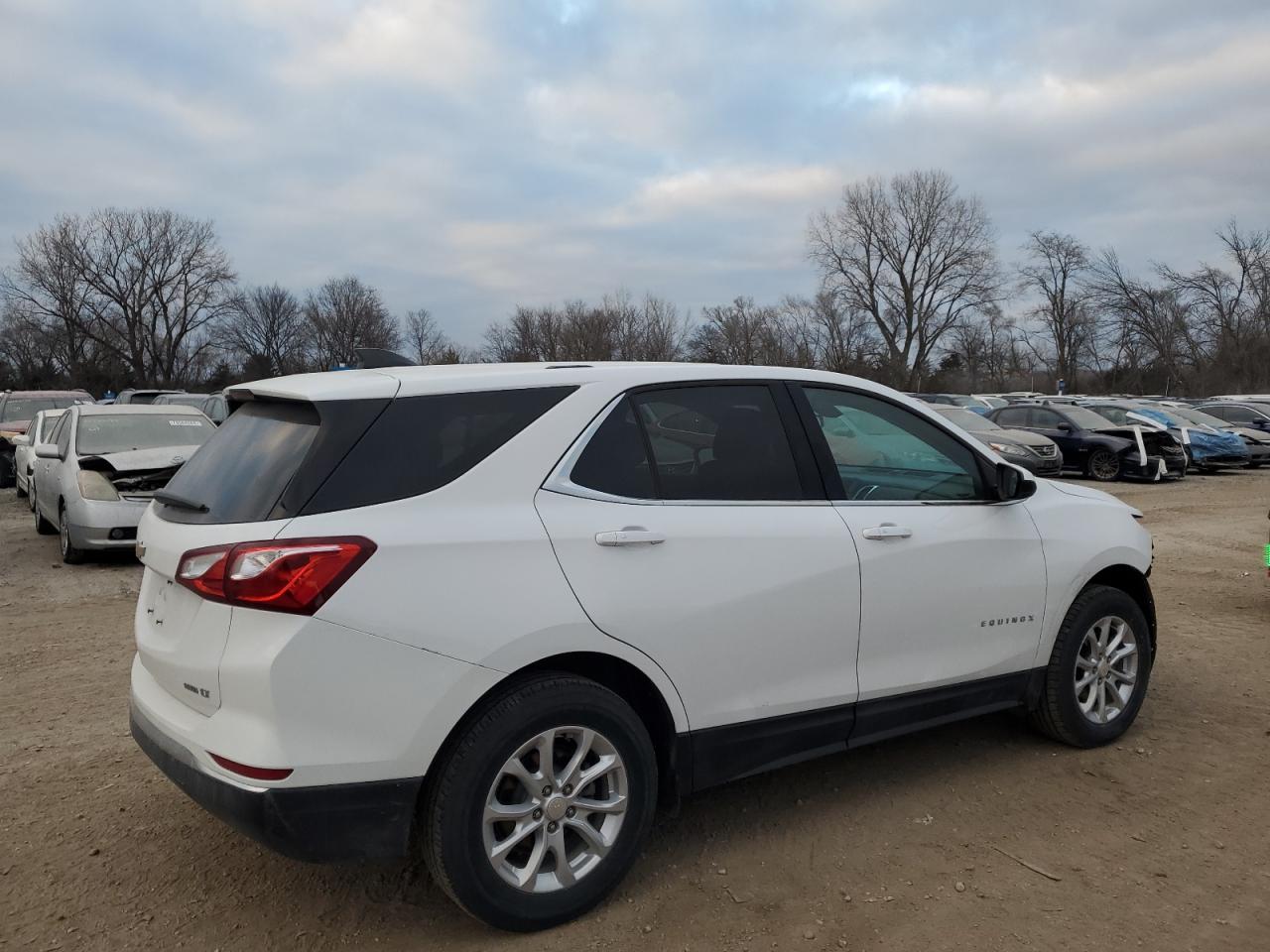 2019 Chevrolet Equinox - Image 3