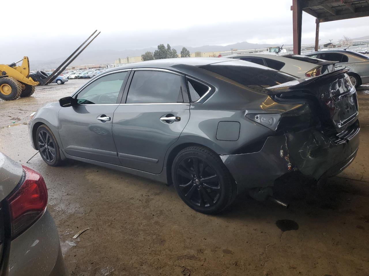 2017 Nissan Altima - Image 2