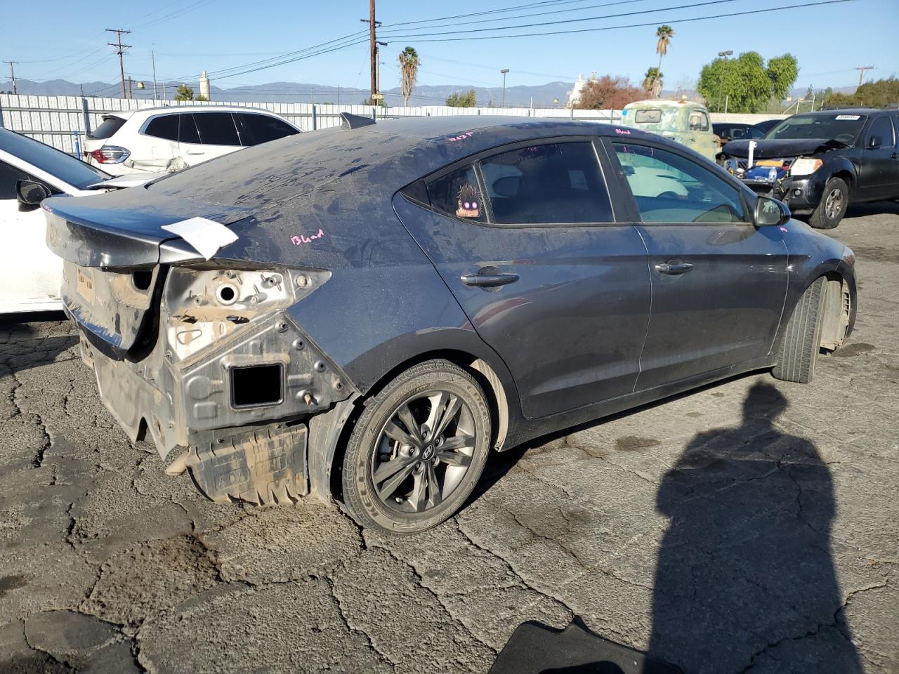 2018 Hyundai Elantra - Image 3