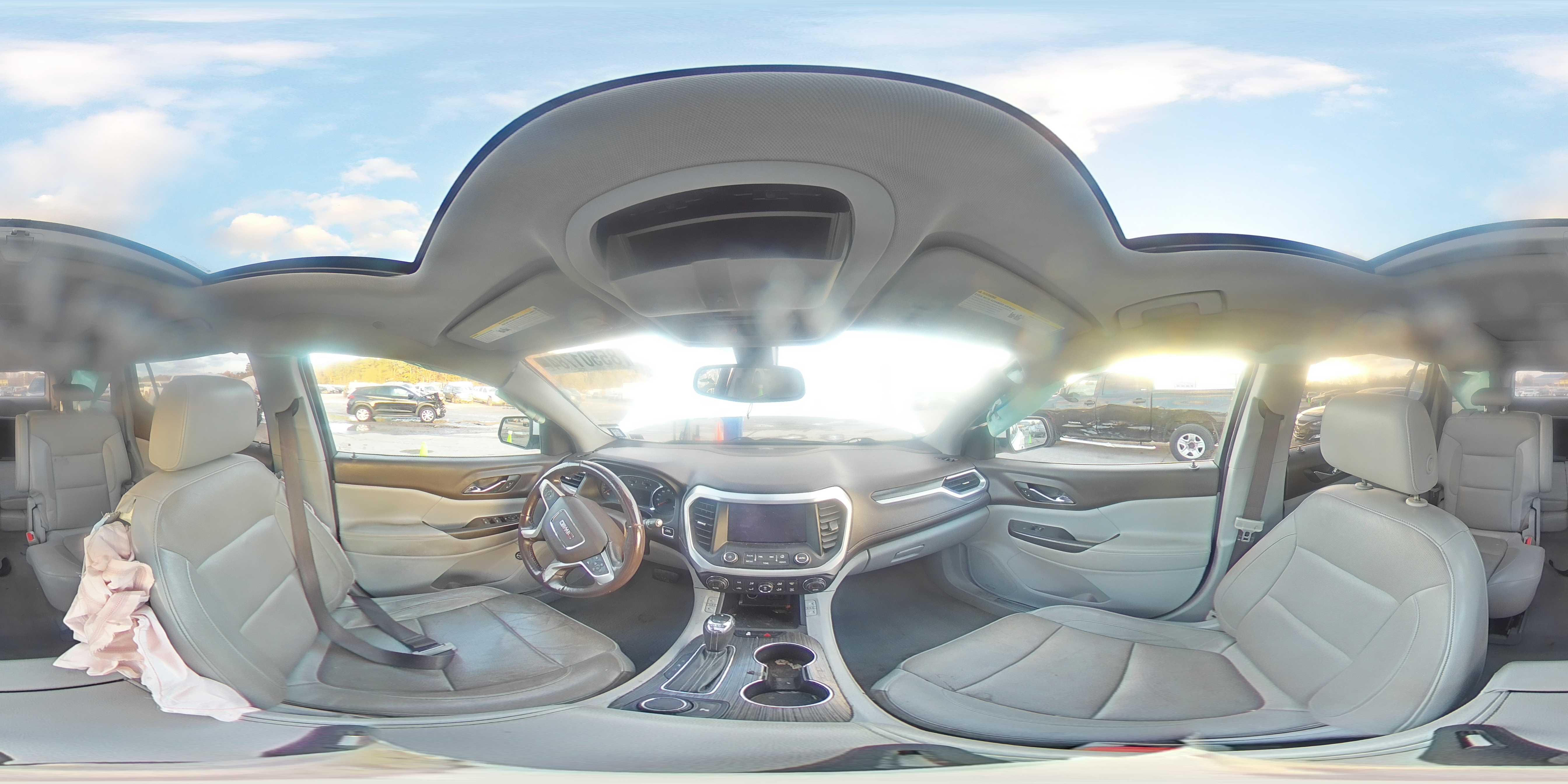 2017 GMC Acadia - Image 14