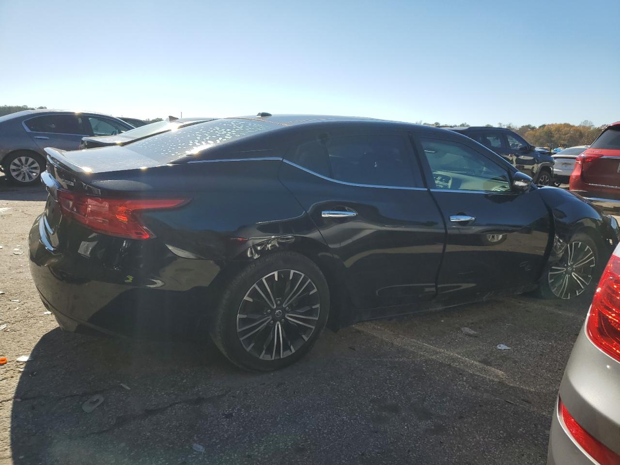 2016 Nissan Maxima - Image 3
