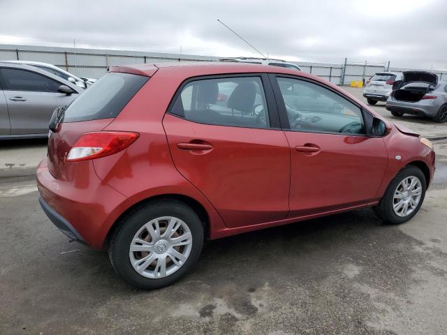  MAZDA 2 2014 Червоний