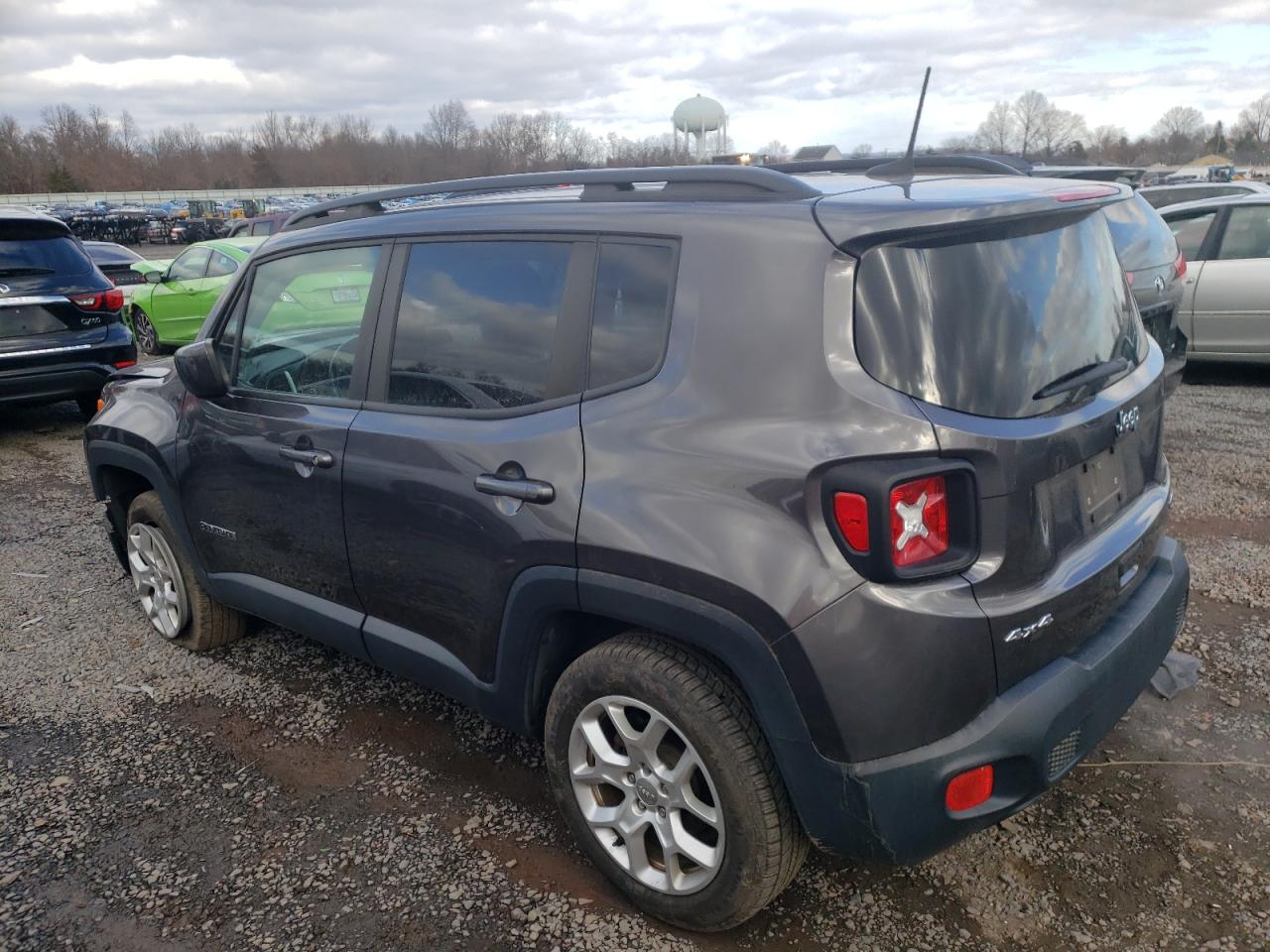 VIN ZACCJBBB1JPH17166 2018 JEEP RENEGADE no.2