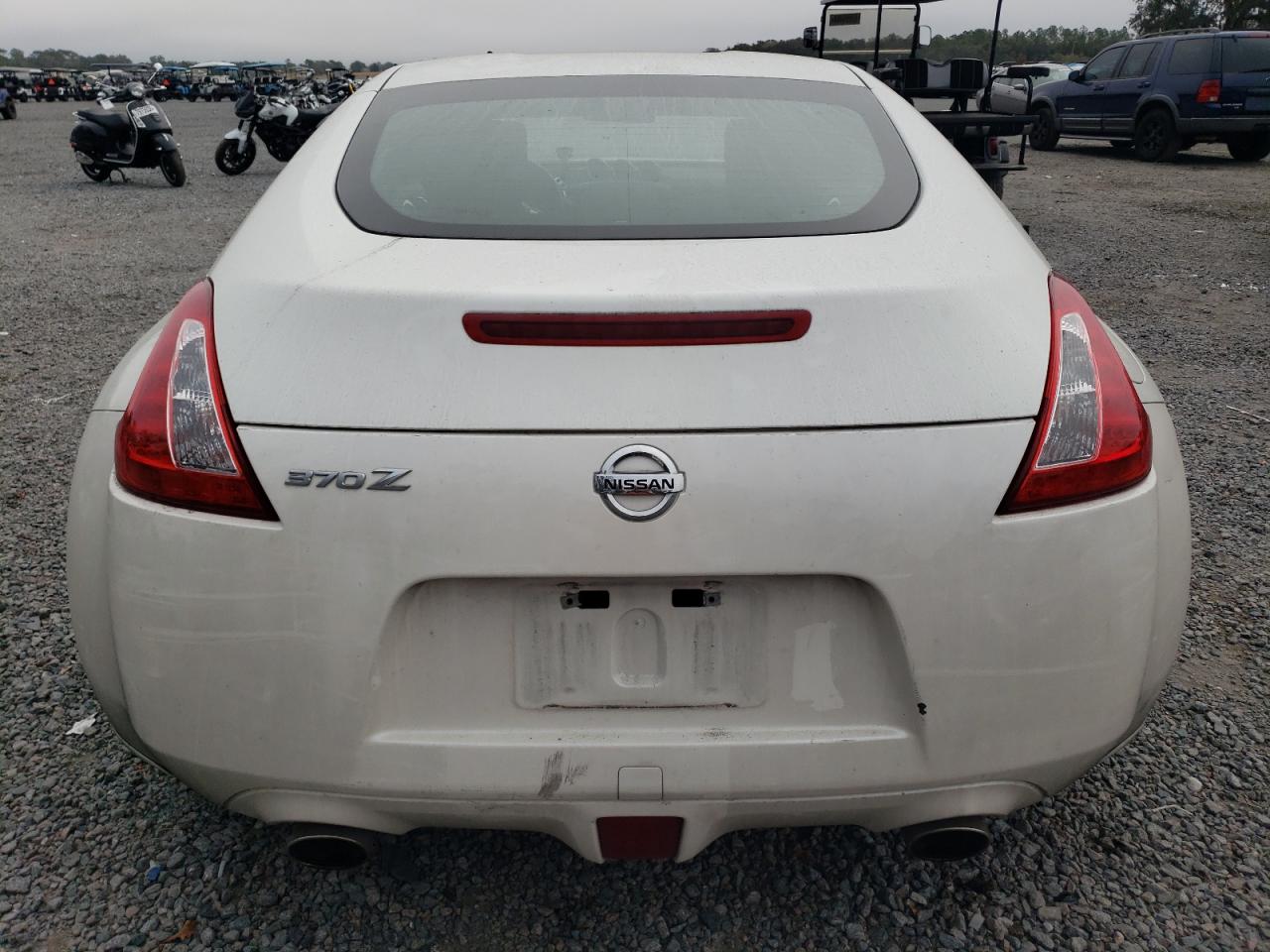 VIN JN1AZ4EH9HM955273 2017 NISSAN 370Z no.6