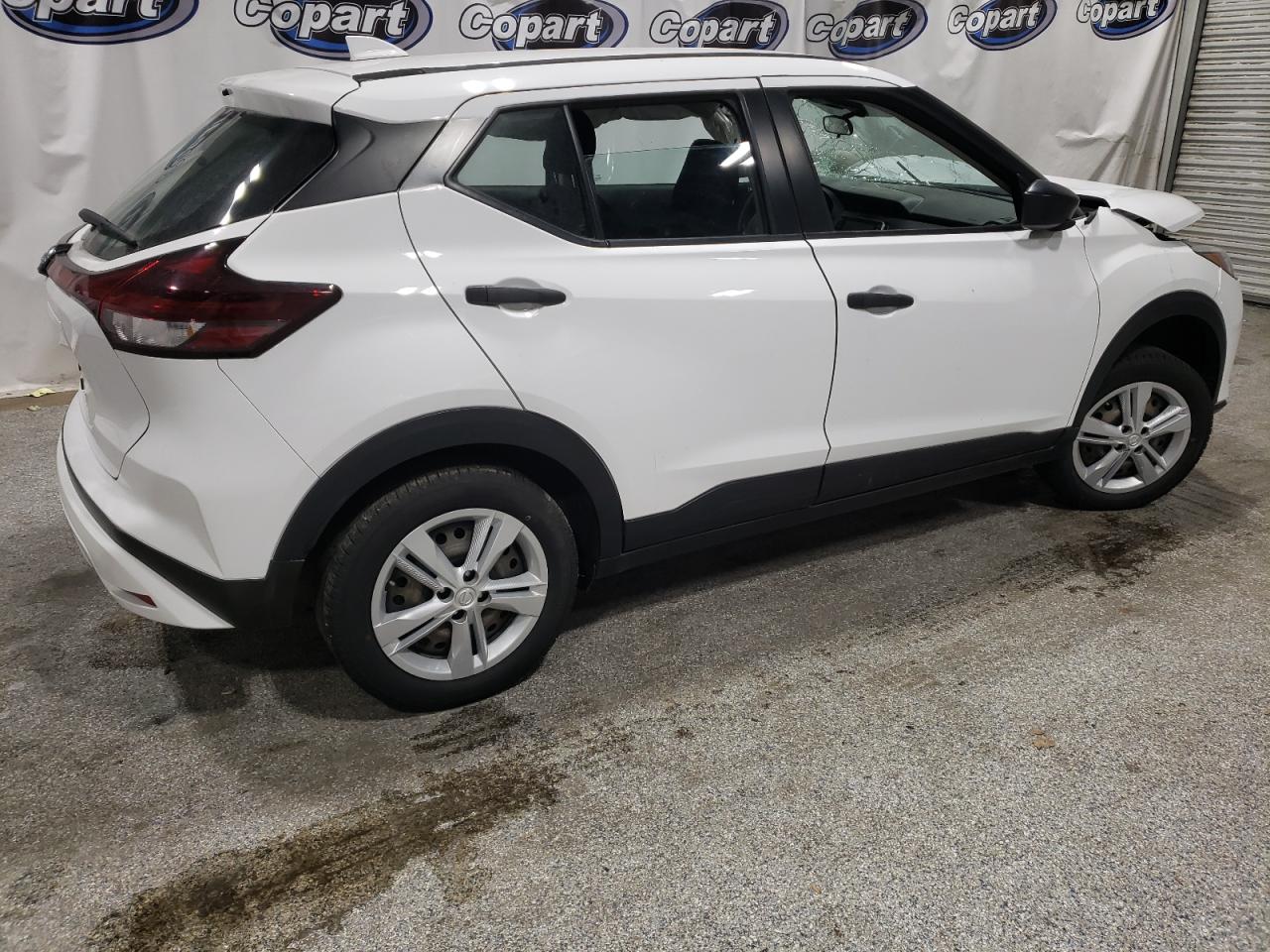 2022 Nissan Kicks - Image 3