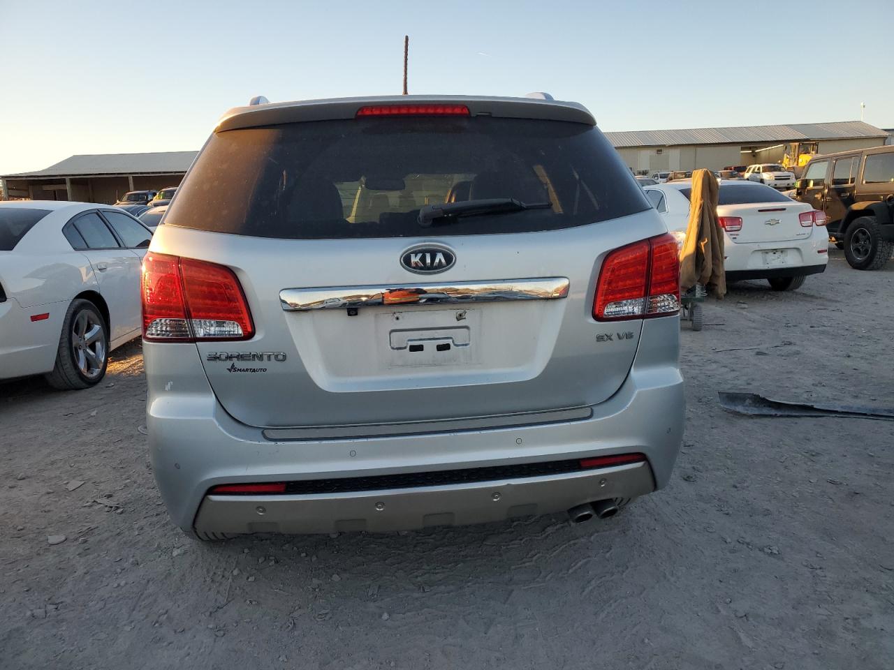 VIN 5XYKW4A28DG328426 2013 KIA SORENTO no.6