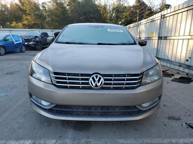  VOLKSWAGEN PASSAT 2015 Gold