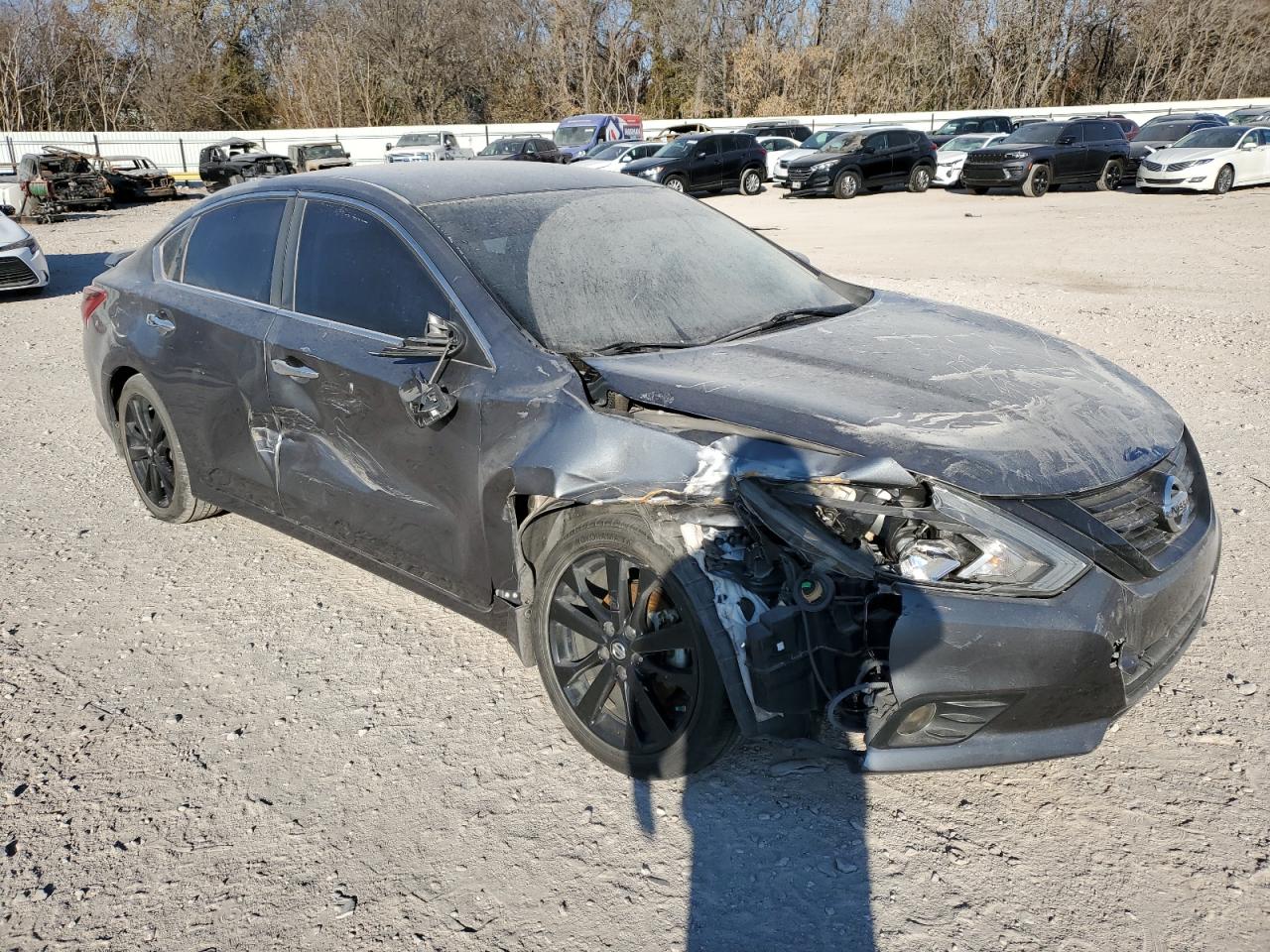 2018 Nissan Altima - Image 4