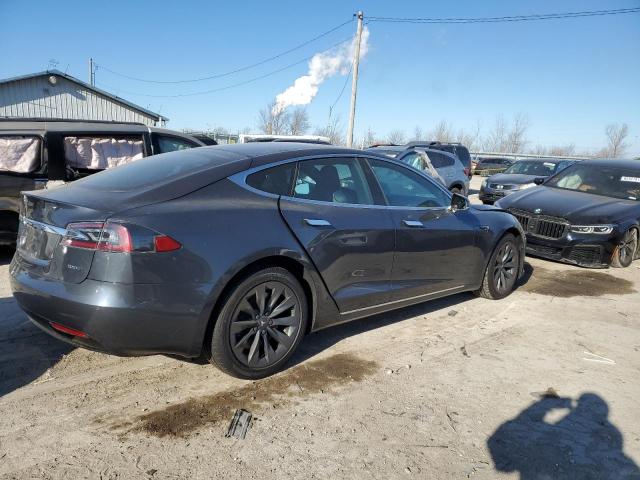  TESLA MODEL S 2018 Серый