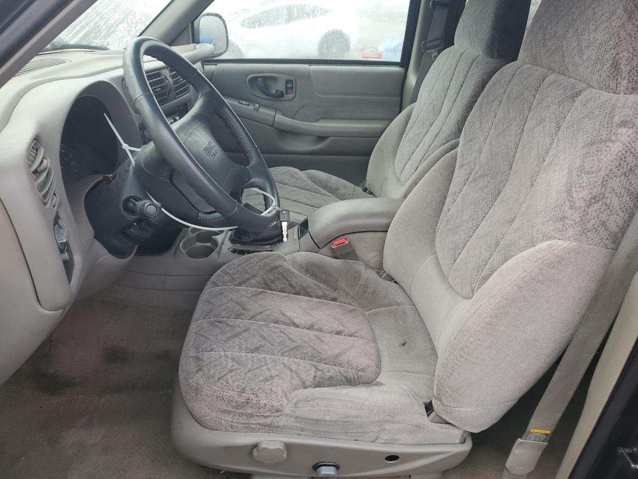 1998 GMC Jimmy VIN: 1GKCS13W8W2572514 Lot: 83016224