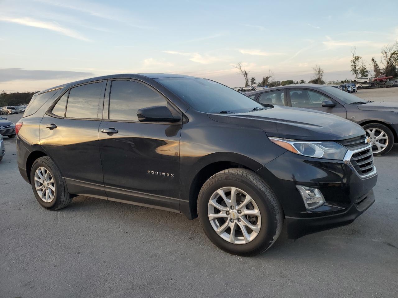 2018 Chevrolet Equinox - Image 4