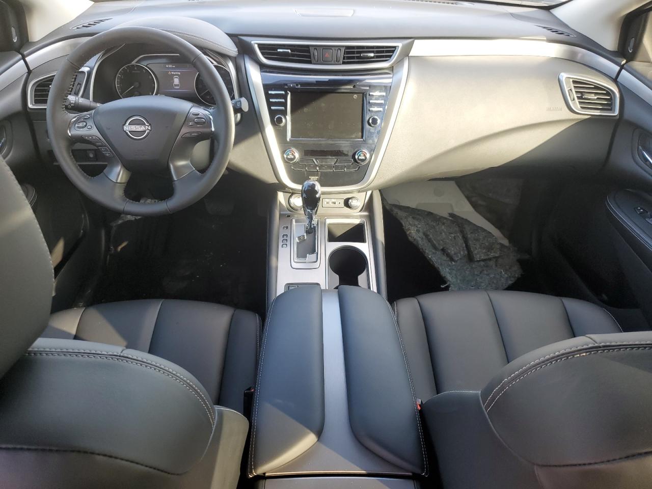 2024 Nissan Murano - Image 8