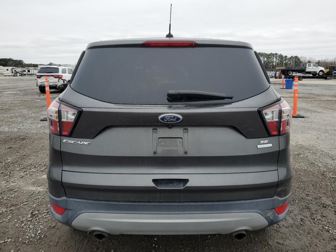 VIN 1FMCU0GDXHUF01617 2017 FORD ESCAPE no.6