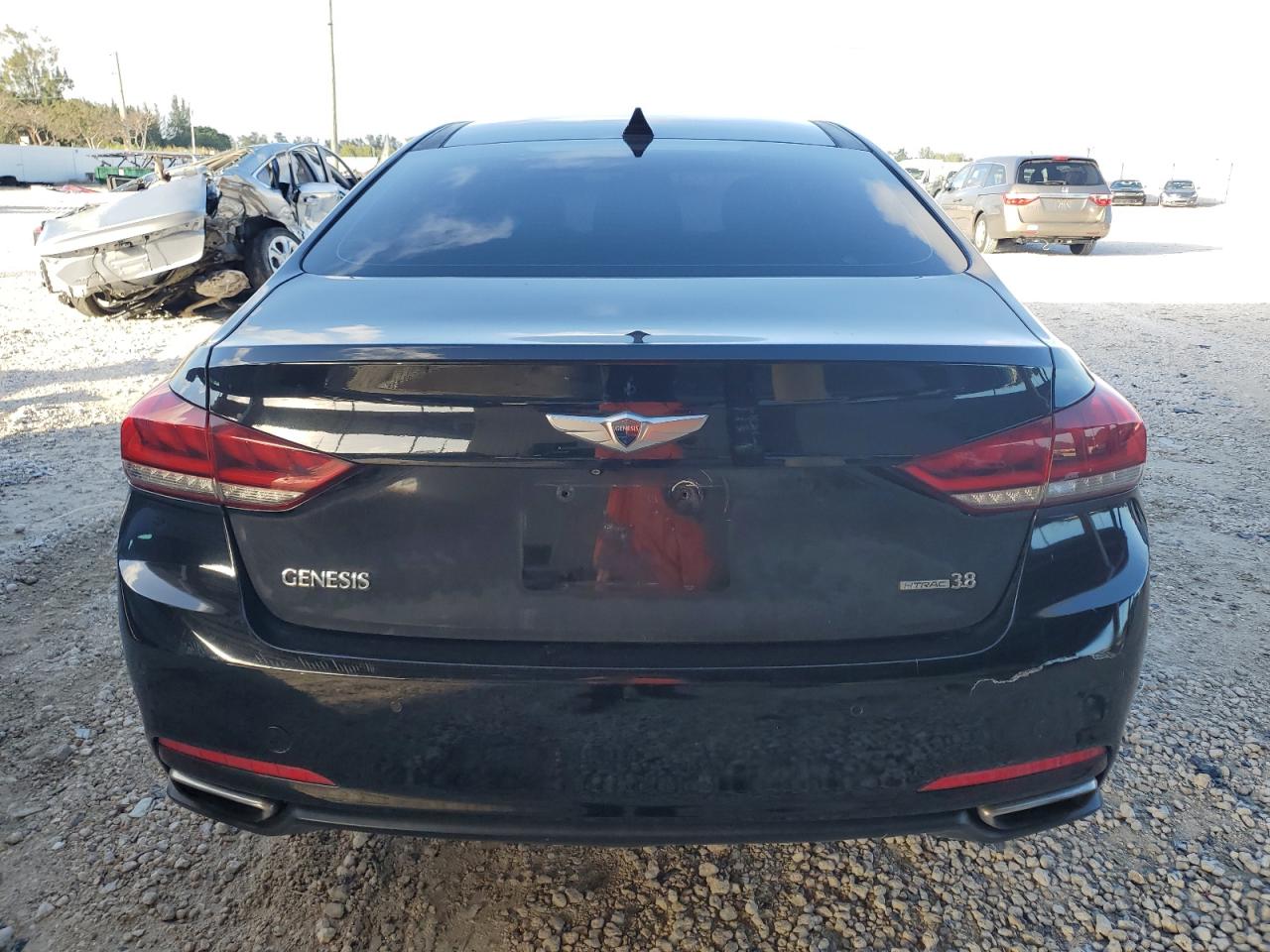 2015 Hyundai Genesis 3.8L VIN: KMHGN4JE0FU104146 Lot: 85609684