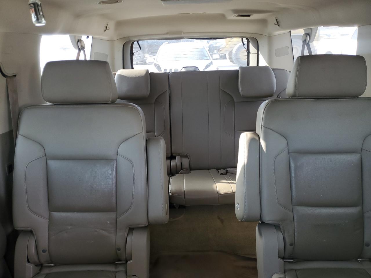 VIN 1GNSKJKC3GR465000 2016 CHEVROLET SUBURBAN no.10