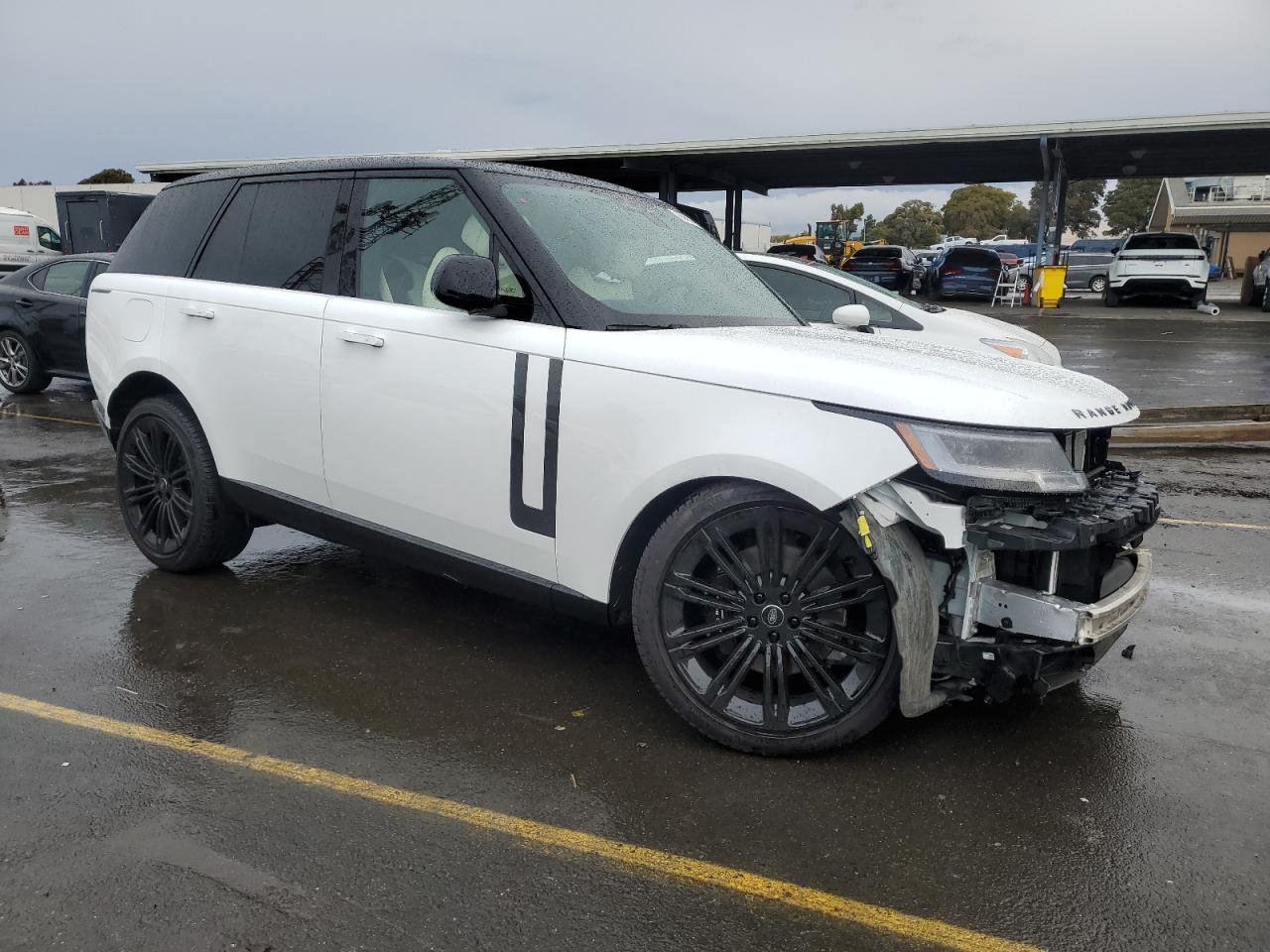 2024 Land Rover Range Rover - Image 4