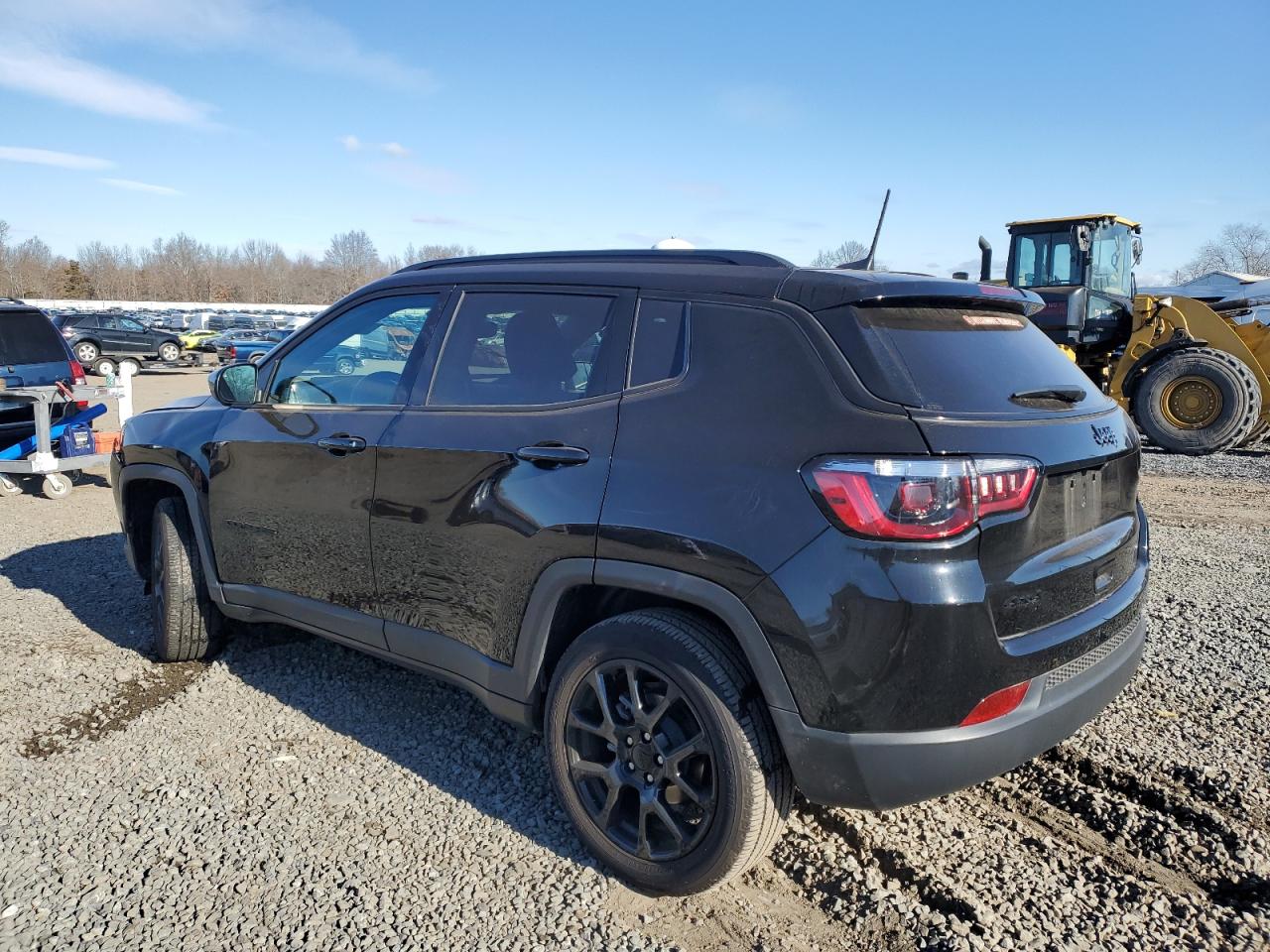 2022 Jeep Compass - Image 2