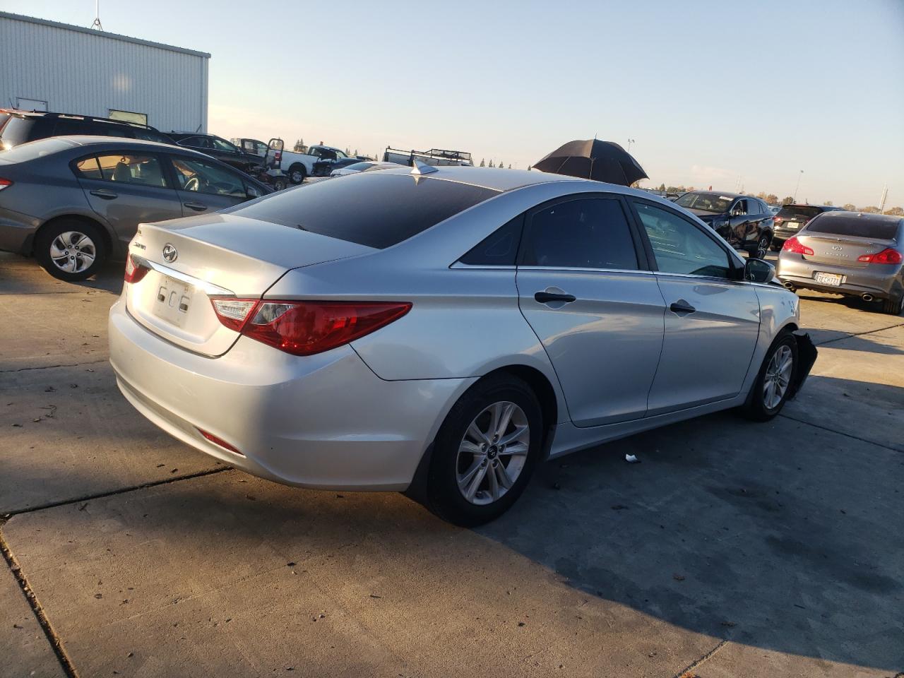 2013 Hyundai Sonata - Image 3