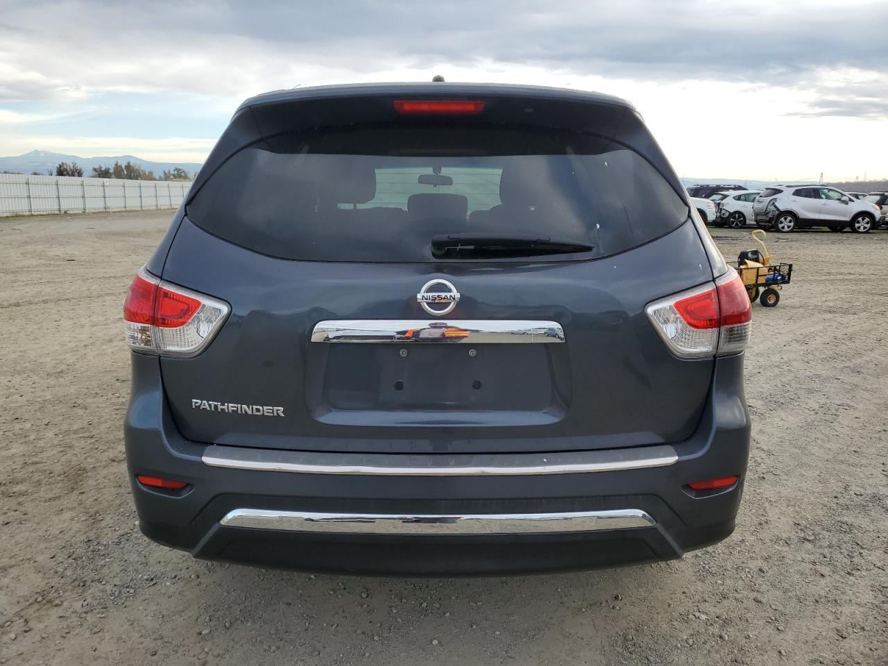 2014 Nissan Pathfinder - Image 6
