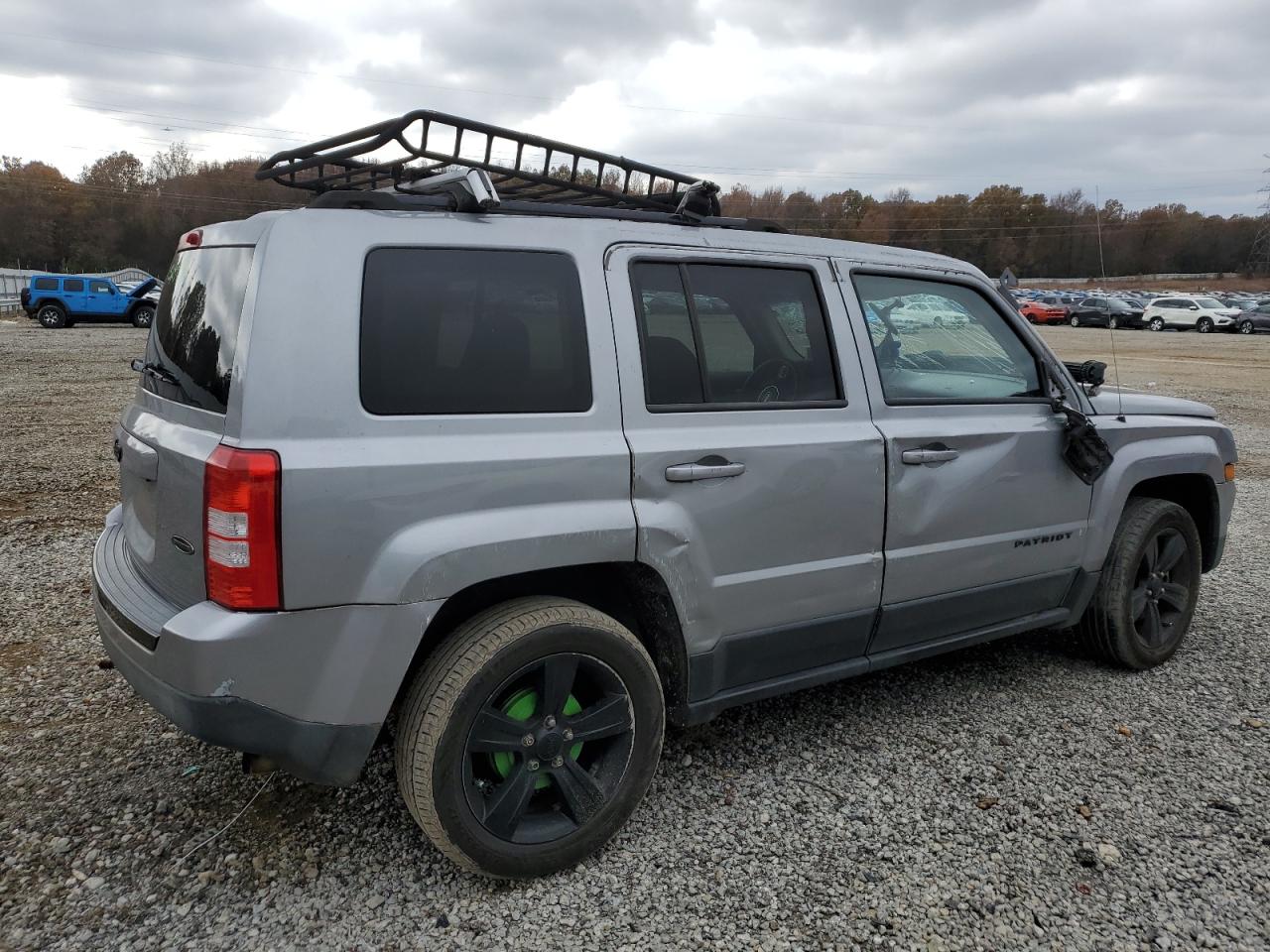 2015 Jeep Liberty (Patriot) - Image 3