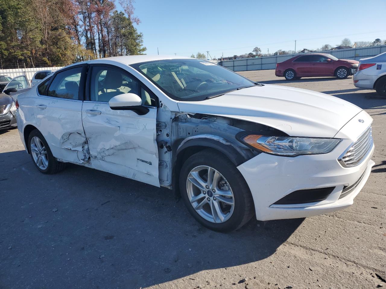 VIN 3FA6P0LU9JR283235 2018 FORD FUSION no.4