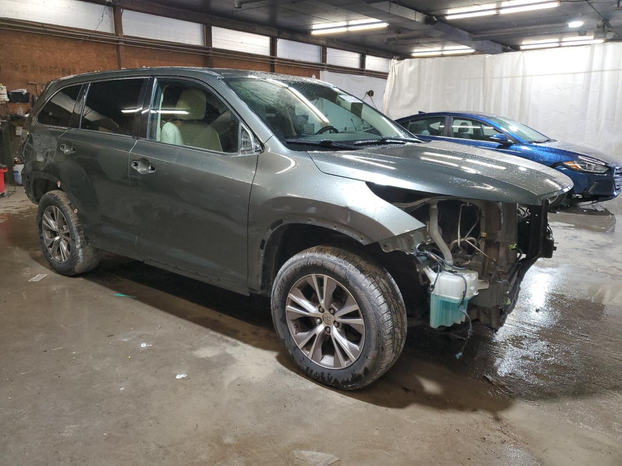 2014 Toyota Highlander - Image 4