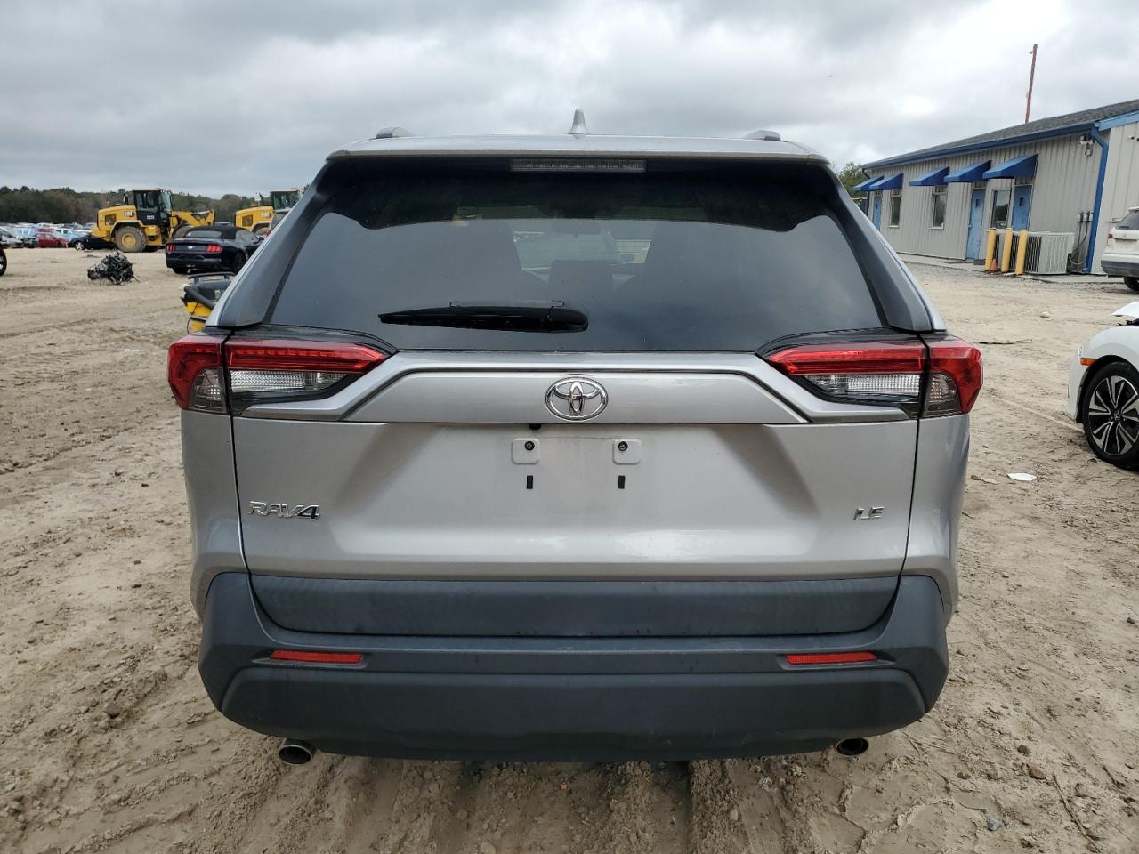2020 Toyota RAV 4 - Image 6