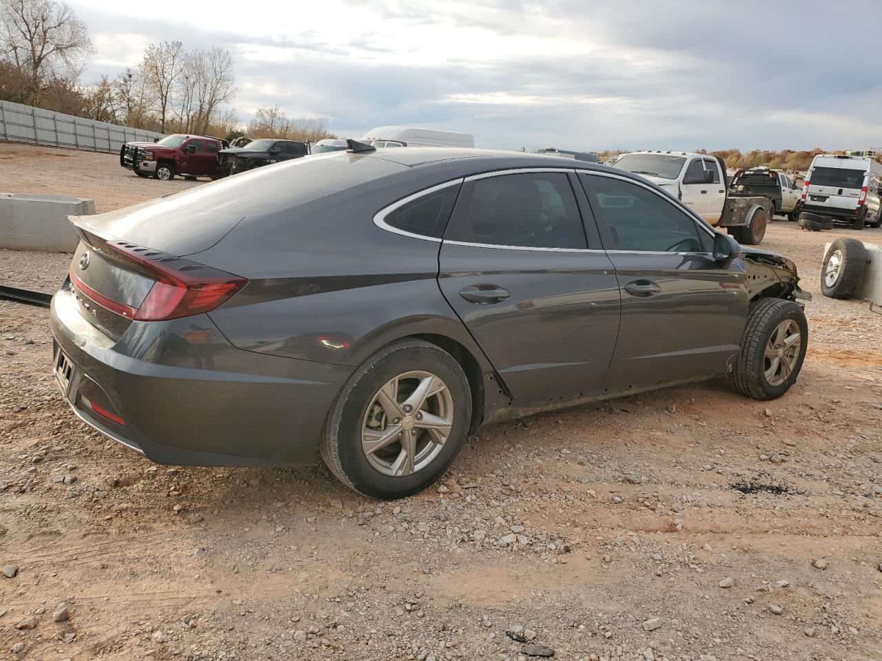 2022 Hyundai Sonata - Image 3