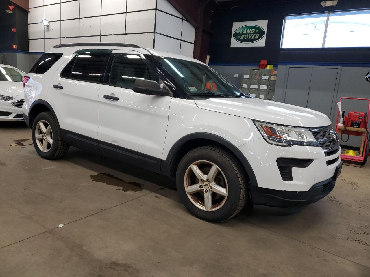 VIN 1FM5K8BH1JGC01881 2018 FORD EXPLORER no.4