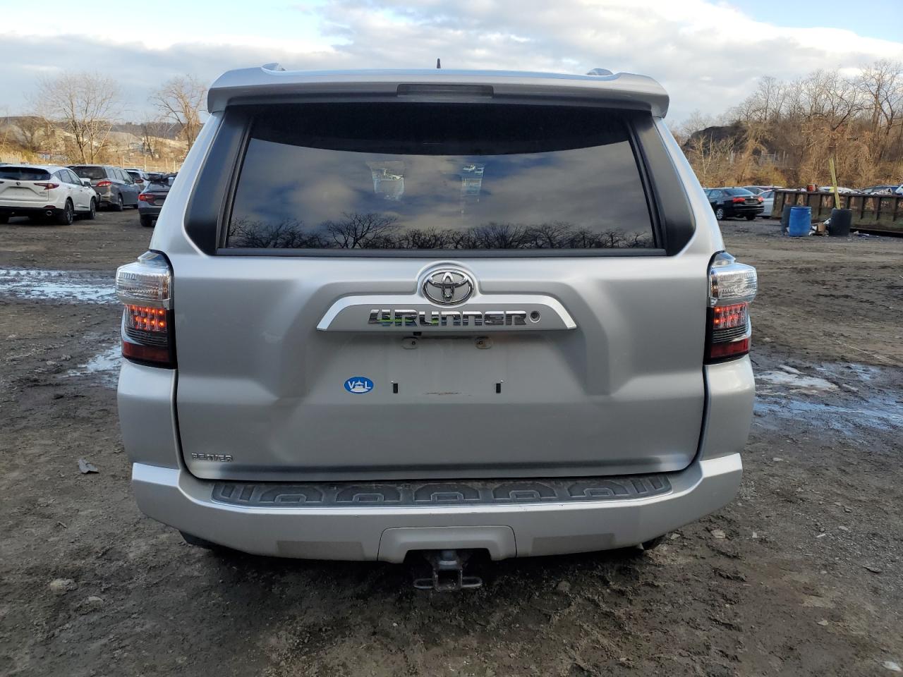 2016 Toyota 4Runner - Image 6