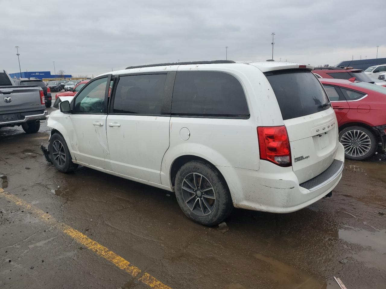 VIN 2C4RDGEGXKR565455 2019 DODGE CARAVAN no.2