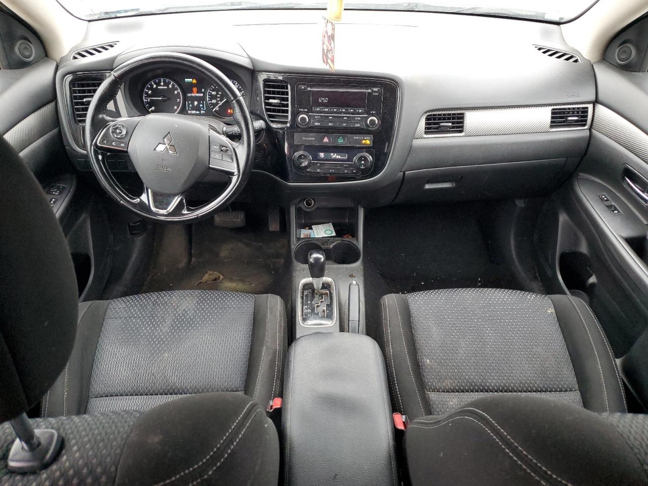 VIN JA4AZ3A37GZ030584 2016 MITSUBISHI OUTLANDER no.8