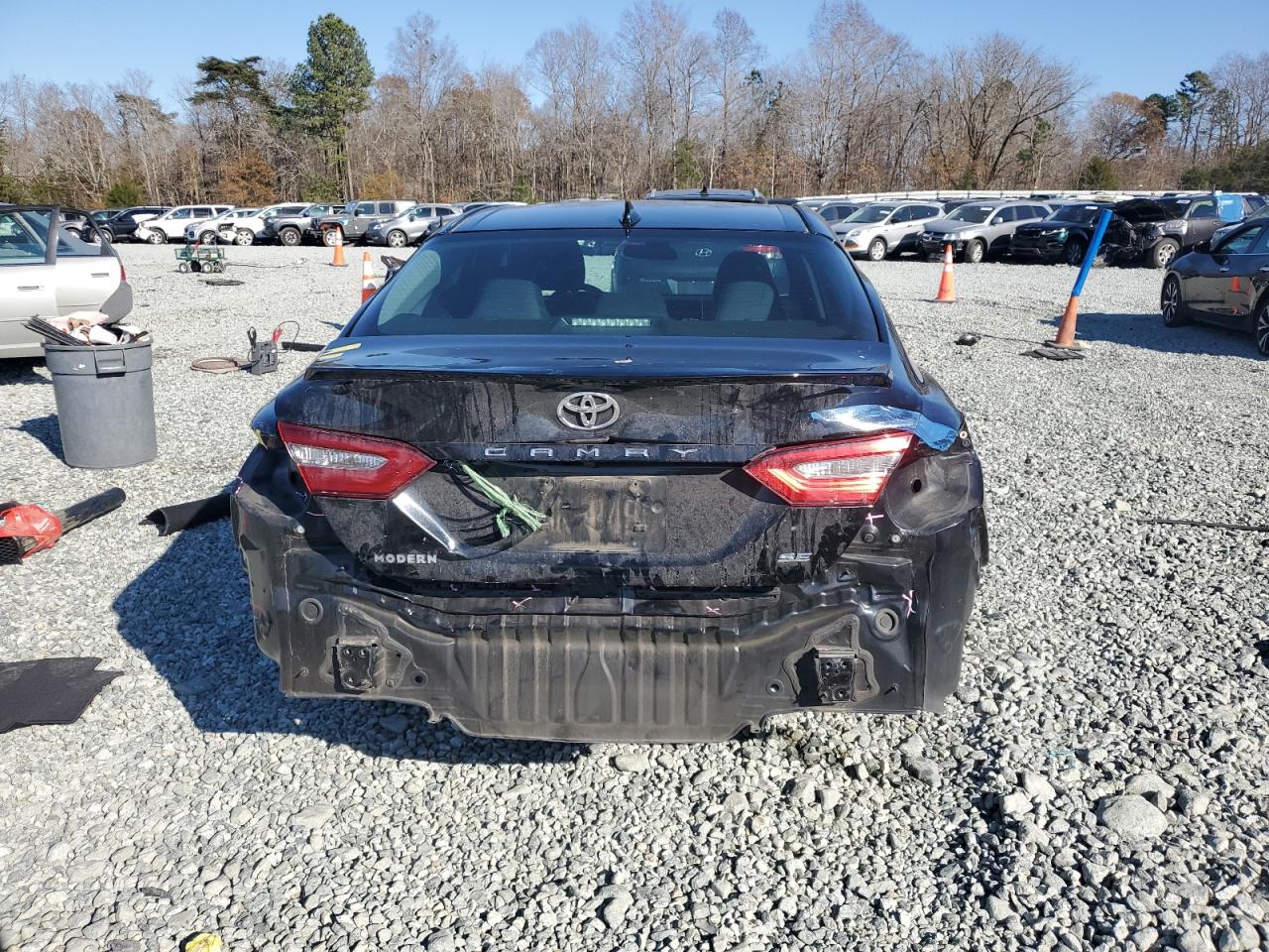 VIN 4T1B11HK7KU737060 2019 TOYOTA CAMRY no.6